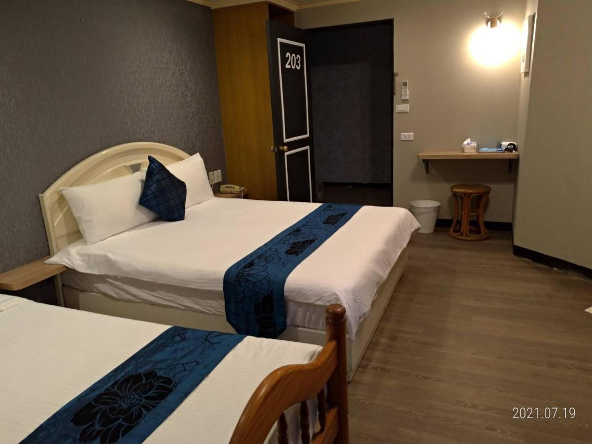 Guan Lun Hotel Хуалиен Сити Екстериор снимка
